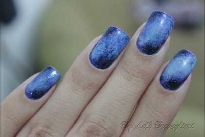 blue nails