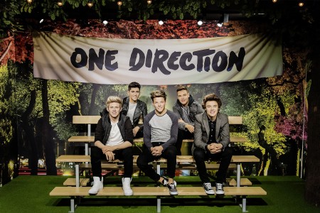 One Direction at Madame Tussauds - THEY'RE BACK