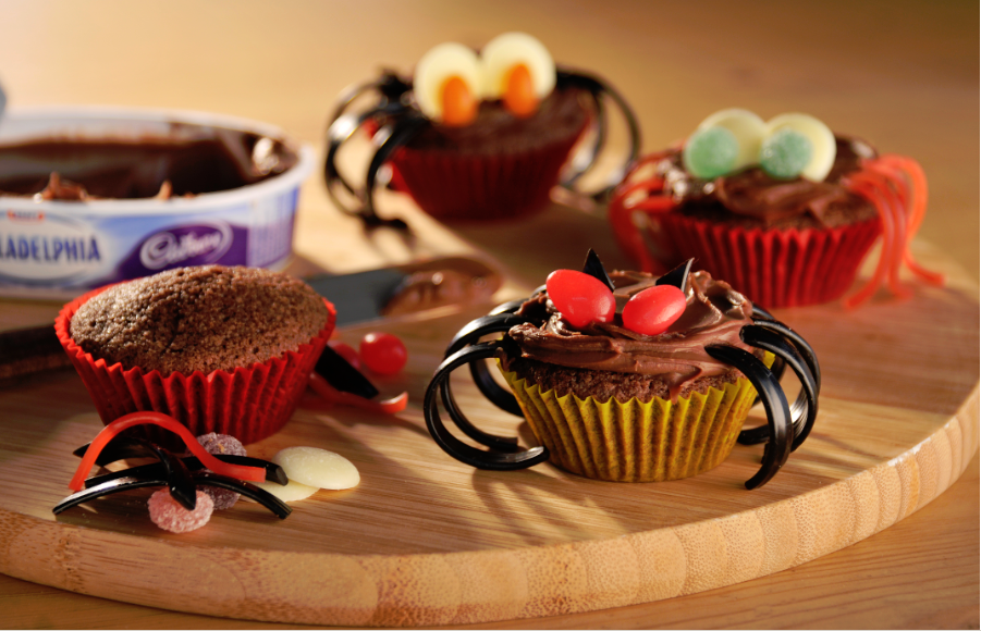 recipe halloween Philly Spider CupCake LR