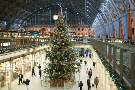 Christmas number one, Jack Topping, switches on festive lights at St Pancras International 1