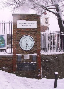 Greenwich Royal Observatory Greenwicih 24hr clock in snow