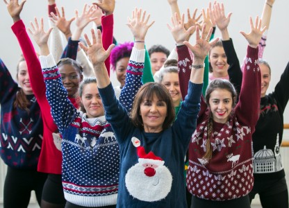 xmas Arlene Phillips - Save the Children - World Record Attempt2 241113