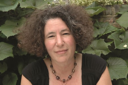 PG22-23 francesca simon high res