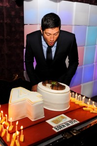 Photo of TV presenter Vernon Kay hosting the Beefeater Restaurants' 40th birthday bash by Anthony Harvey/Getty Images for Beefeater Grill