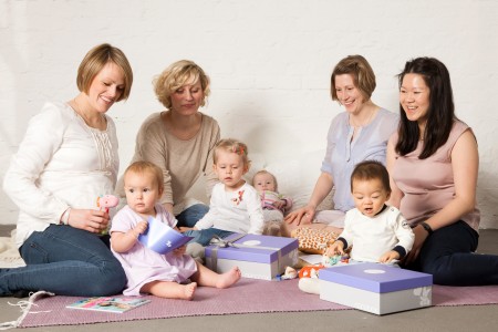 nonabox group of new mums babies 6_300dpi