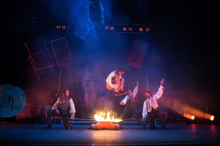 Cirque Berserk Scorching!  High-jumping acrobats at Cirque Berserk