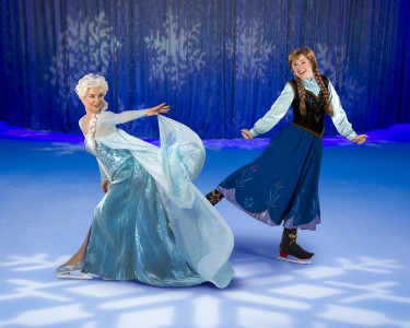Disney on Ice Magical Ice Festival Anna and Elsa 2