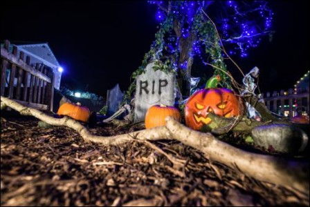 Halloween Half Term chessington halloween Market-Square-at-Night