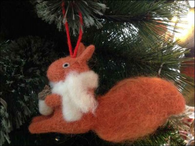 Baubles & Christmas Tree Decorations table the copper look squirrel