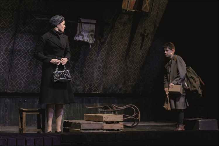 12. Melle Stewart and Alex Taylor-McDowall in Goodnight Mister Tom 2015 Credit Dan Tsantilis