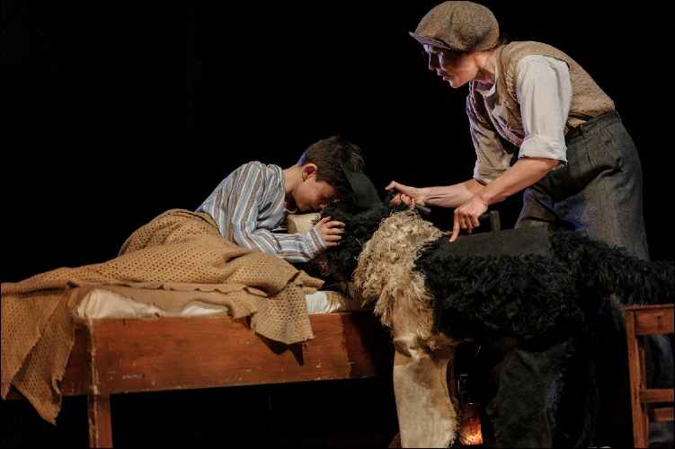 5. Alex Taylor-McDowall and Elisa de Grey in Goodnight Mister Tom 2015 Credit Dan Tsantilis