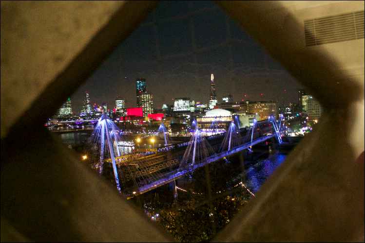 Royal Horseguards Hotel Hamleys room with a view