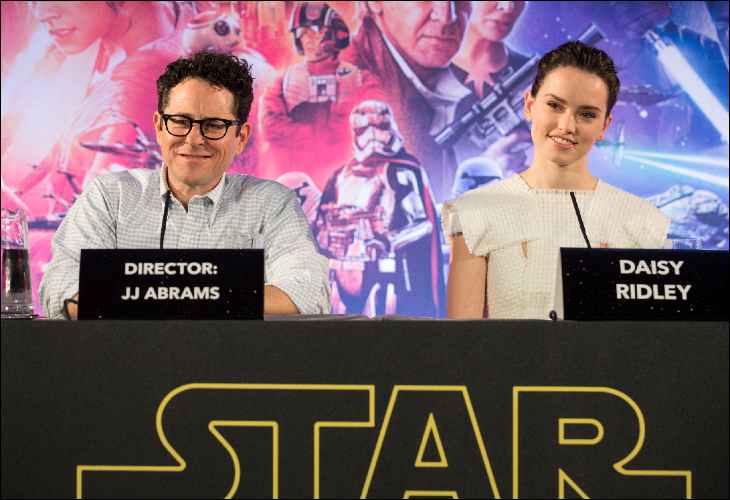 gossips behind the scenes of Star Wars ZW2C4919