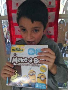 minions make a chocolate bar baking game