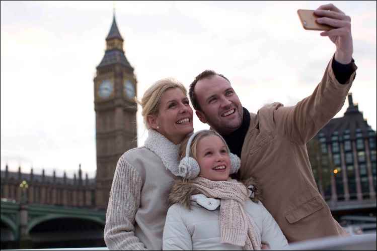 Family Cruises on the River Thames _A7A2132
