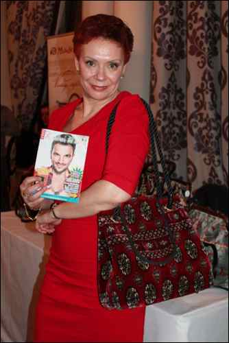 Mary Poppins' handbag irina