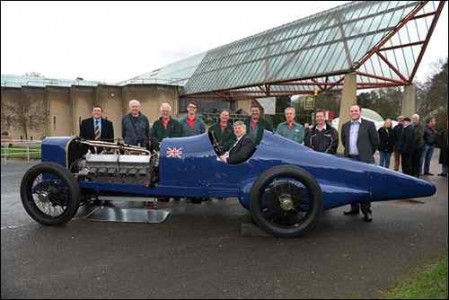 The London Motor Show 350 Sunbeam with restoration team[1]