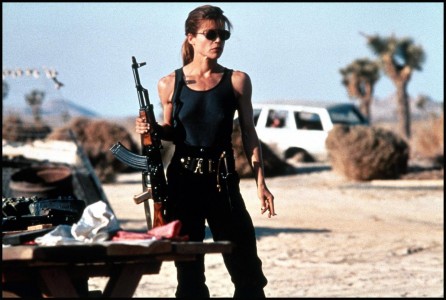 best mums on film Sarah Connor – Terminator photo-linda-hamilton-est-sarah-connor-dans-terminator-2-le-jugement-dernier