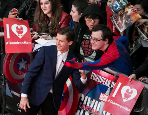 spiderman tom holland avengers