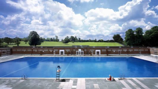 Top 10 Things to do this summer with Kids Who Love Water SWIMMING POOL