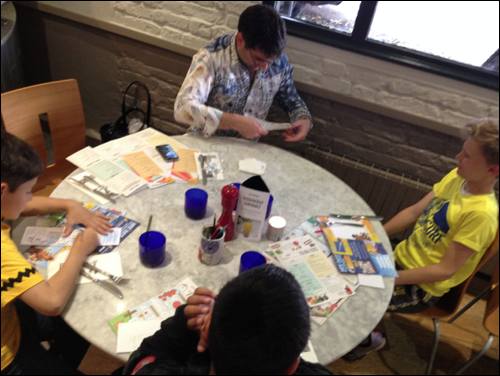 pizza friends dinner