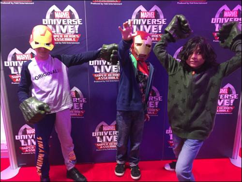 marvel-universe-live-show-kids-playing