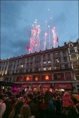 hamleys-toy-parade-sunday-20th-november-2016-hamleys007