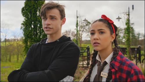 the-lodge-disney-channel-tv-cast-interview-clip-1