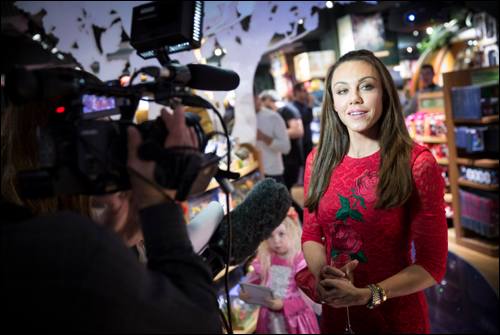 michelle-heaton-disney-christmas-party