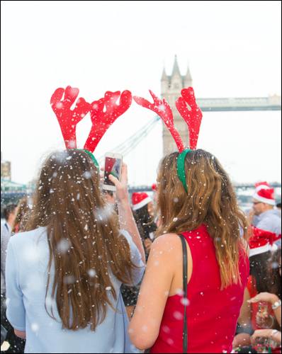 top-20-family-activities-for-winter-weekends-citycruises-christmas_towerbridge_snow