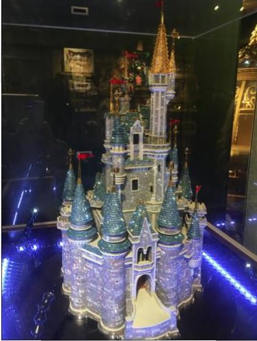 disney-cinderella-castle-swaroski-37500-pounds-photo