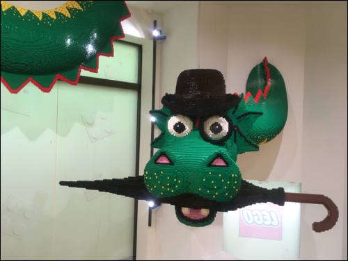 lego-store-london-dragon-photo