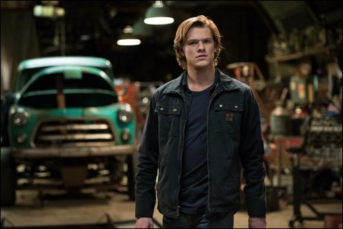 monster-trucks-film-03550r