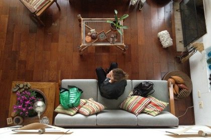 home arrangements house sitting girl