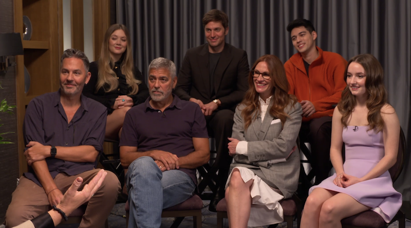 movie Cast ticket to paradise julia roberts and george clooney posing for mums magazine