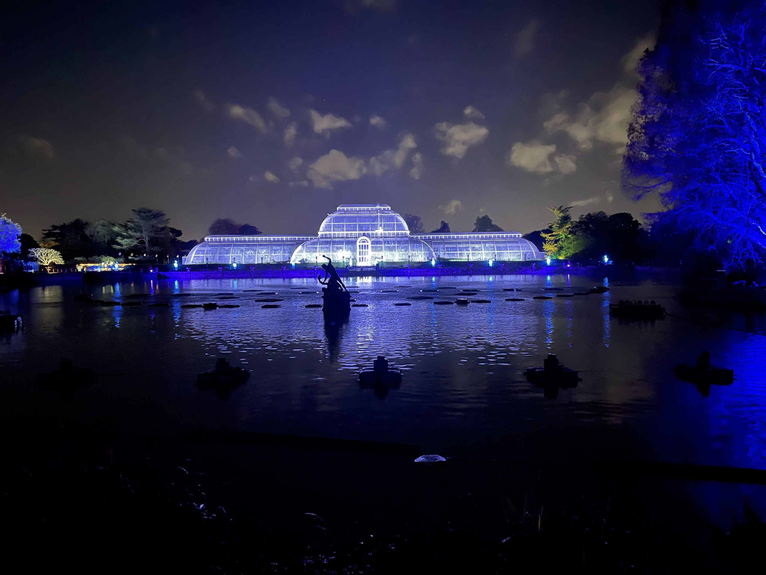 Christmas at kew lights on the lake 