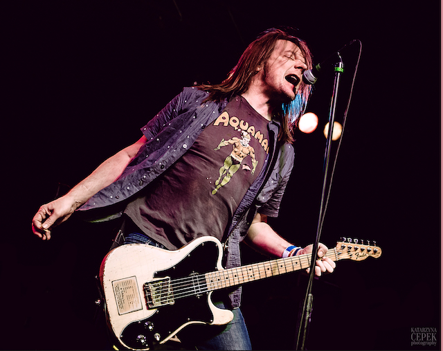 Soul Asylum on stage