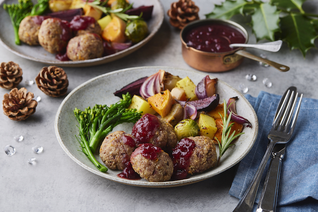 Vegan recipe Nut Patties with Cranberry-Orange Sauce 