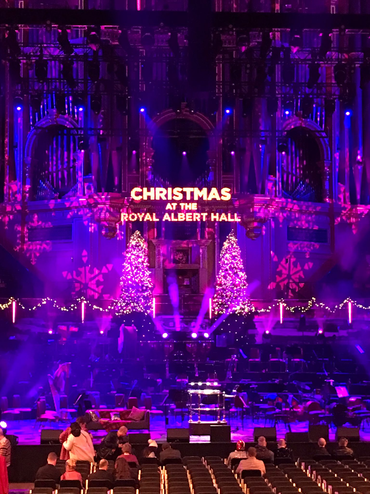 ROYAL ALBERT HALL A CHRISTMAS GAIETY