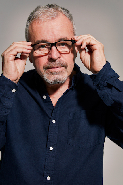 sunbirds and beautiful south singer dave hemingway