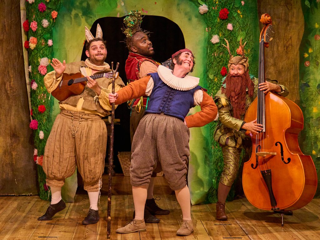 Full company of Midsummer Mechanicals at Shakespeare's Globe (c. Manuel Harlan)