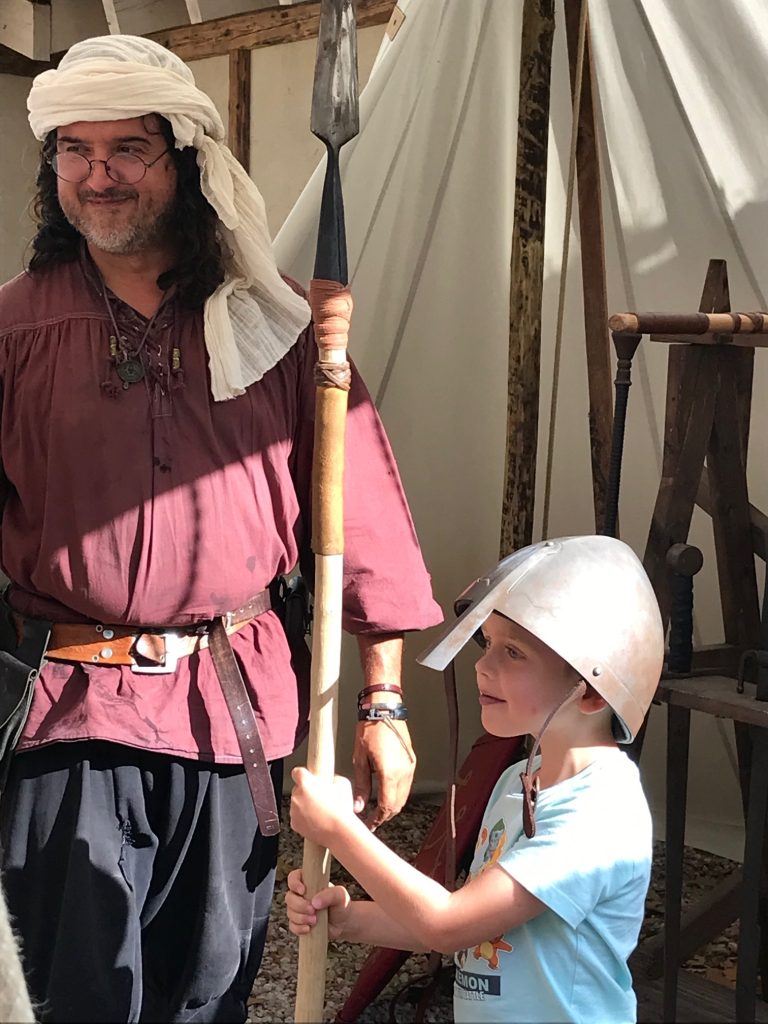 Mediaeval World workshops featuring daily life