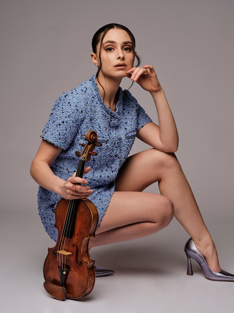 ESTHER ABRAMI _Pressefoto 2023_c_Florian Saez