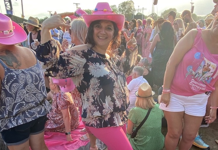 cowgirl monica costa wearing cowboy hat at BST london mums magazine