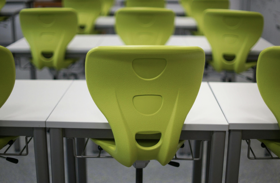 Why classroom chair design matters: Key features for comfort and functionality
