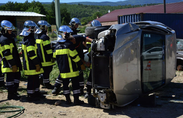 A guide to handling car accidents while travelling