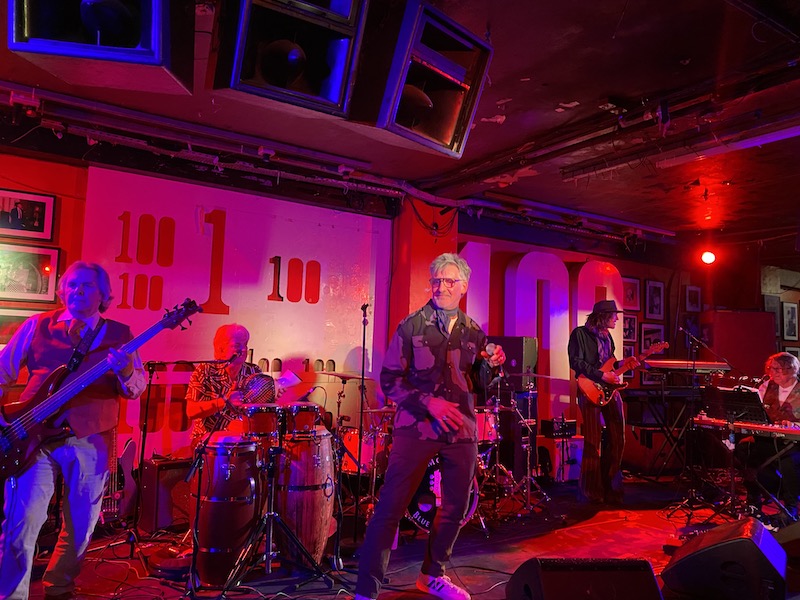 Back to the One – Funk-infused Blues with a Nostalgic Twist