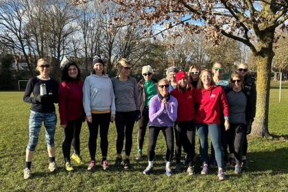 outdoor fitness women at palewell park
