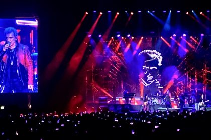 Billy Idol at Wembley – Still Dancing, Still Defiant, Still Our Rebel Yell Hero posing for london mums magazine
