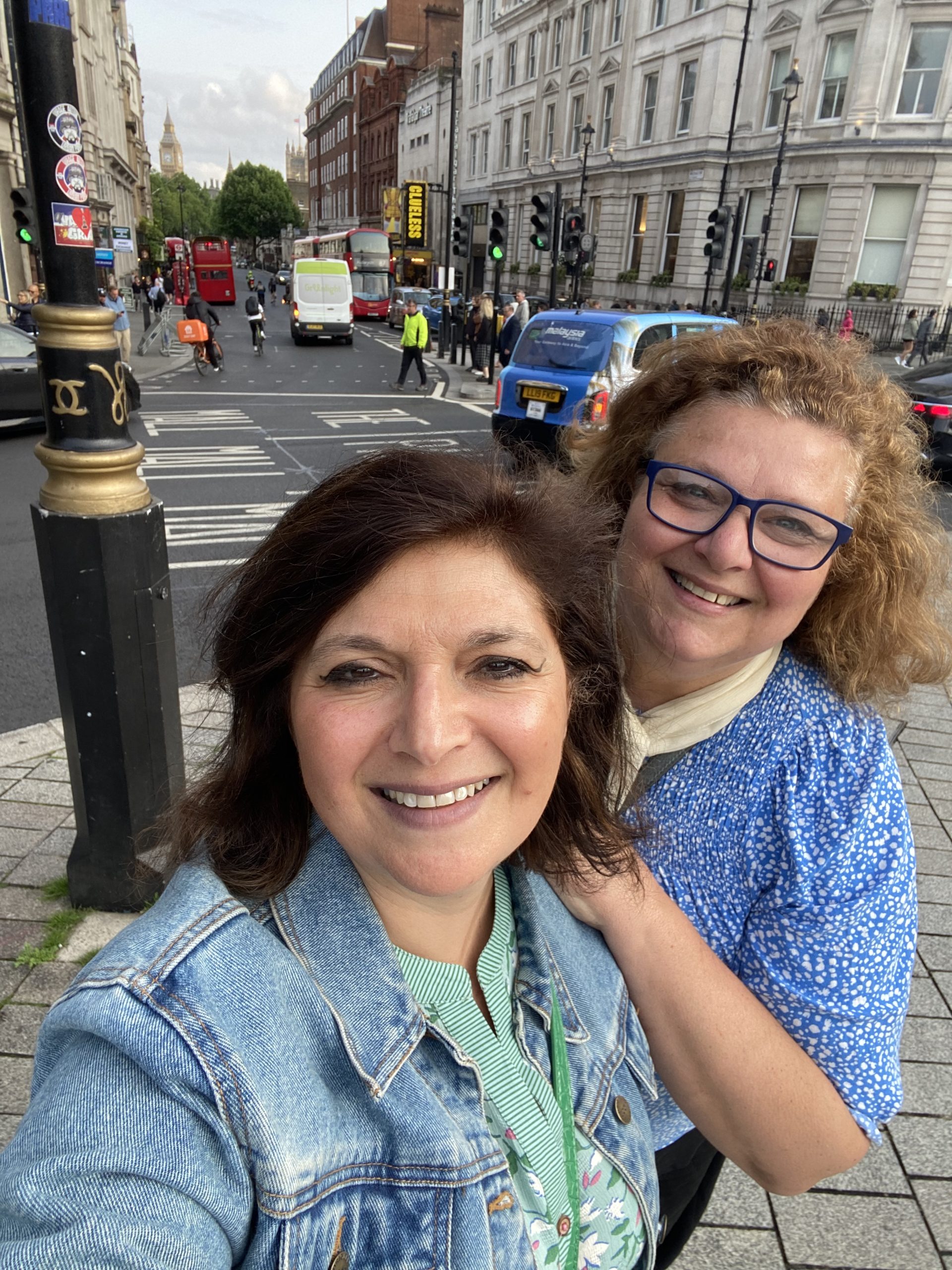 monica and laura clueless show